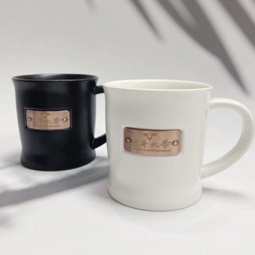 NTHU寬口典雅銅章馬克杯400mL_經典黑白兩色