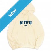 NTHU冬日輕甜系落肩帽T_奶霜白