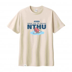 【預購至11/9，12/8陸續出貨】dtto friends合作款_NTHU腸太郎純棉短T_奶茶色