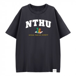 【預購至6/21，7/27陸續出貨】NTHU遇見JOGUMAN寬版純棉短T_暗夜灰