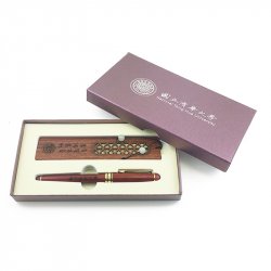 NTHU紅木鋼珠筆+紅木書籤禮盒(已完售)